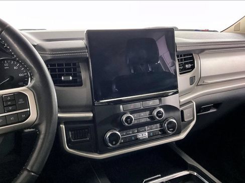 Used 2022 Ford Expedition XLT RWD image 8