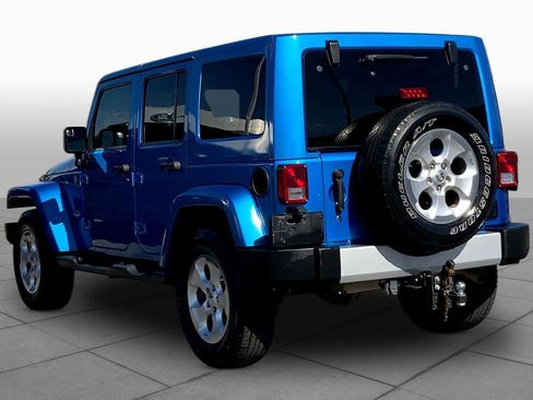 Used 2015 Jeep Wrangler Unlimited Sahara w/ Connectivity Group image 12
