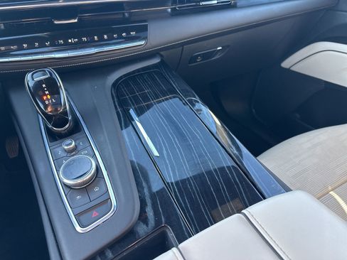 Used 2021 Cadillac Escalade ESV Sport w/ Driver Assist Tech Package image 93