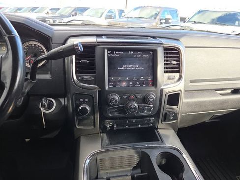 Used 2018 RAM 2500 Big Horn w/ Sport Appearance Group image 15