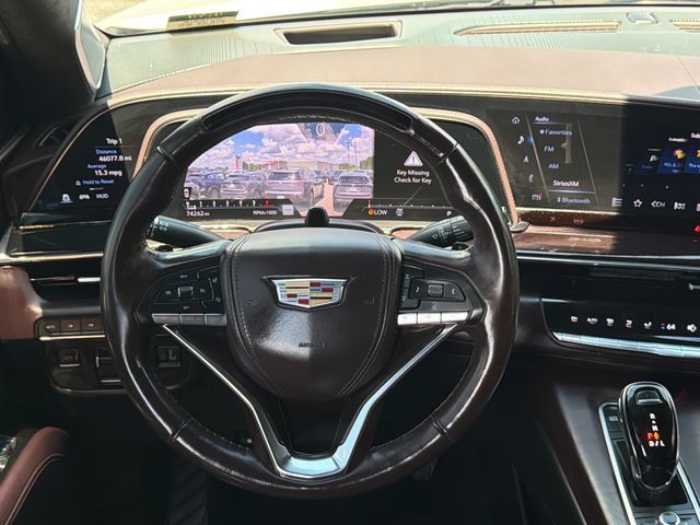 Used 2022 Cadillac Escalade Premium Luxury Platinum AWD/4WD image 28