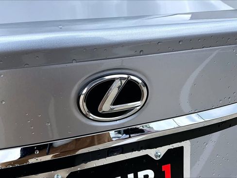 Used 2025 Lexus ES 300h w/ Premium Package image 31