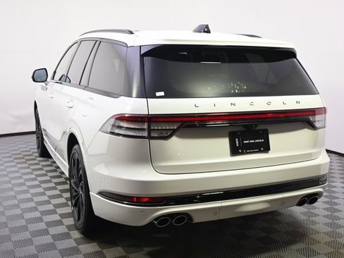 New 2026 Lincoln Aviator Reserve AWD/4WD image 4
