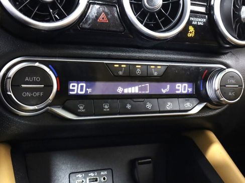 Used 2022 Nissan Sentra SV w/ SV Premium Package image 24