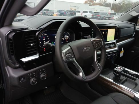 New 2026 Chevrolet Silverado 1500 LT Trail Boss w/ LT Trail Boss Premium Package image 10