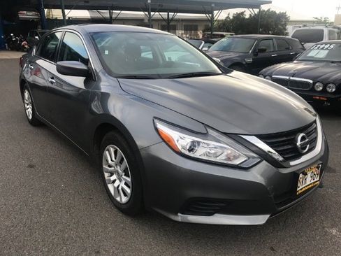 Used 2016 Nissan Altima 2.5 S w/ Power Driver Seat Package image 4