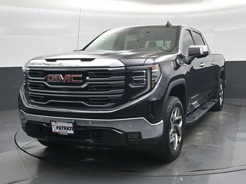 Used 2022 GMC Sierra 1500 SLT AWD/4WD image 33