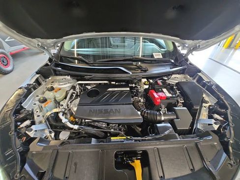 Used 2024 Nissan Rogue SV w/ SV Premium Package AWD/4WD image 24