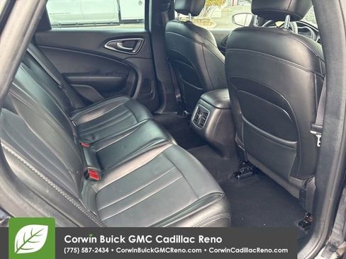 Used 2017 Chrysler 200 Limited Platinum w/ Comfort & Convenience Group image 26