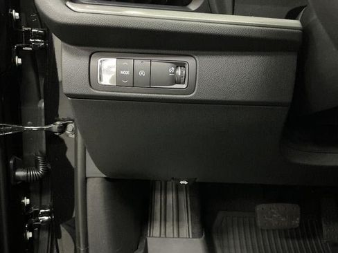 New 2026 Chevrolet Traverse LT w/ LPO, Floor Liner Package FWD image 11