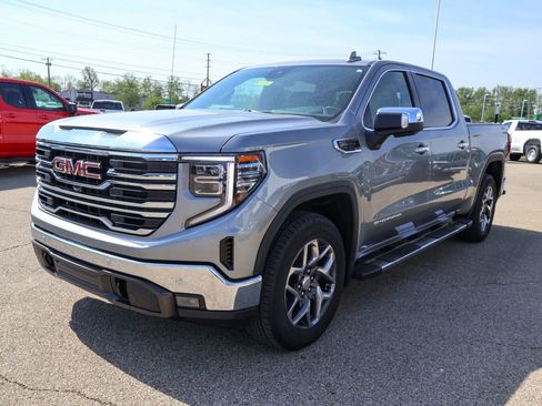 Used 2023 GMC Sierra 1500 SLT w/ SLT Premium Plus Package image 27