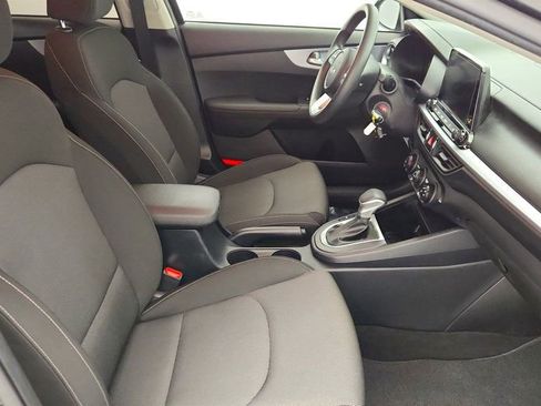 Used 2024 Kia Forte LX image 22