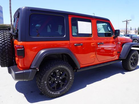 Used 2022 Jeep Wrangler Unlimited Sport AWD/4WD image 7