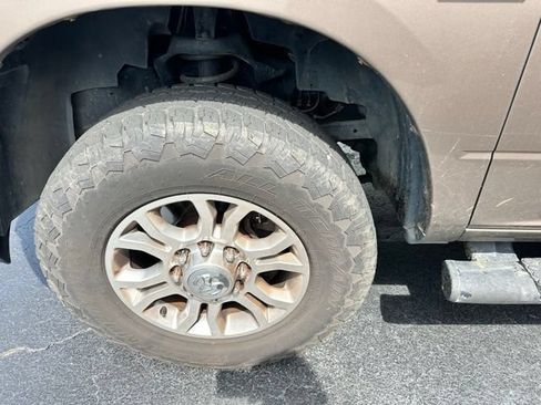 Used 2010 Dodge Ram 2500 Truck ST w/ ST Popular Equipment Group AWD/4WD image 33