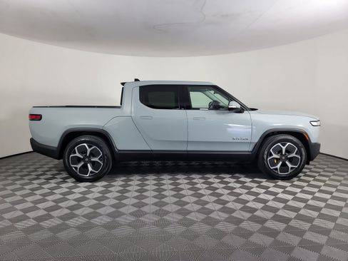 Used 2022 Rivian R1T Adventure AWD/4WD image 6