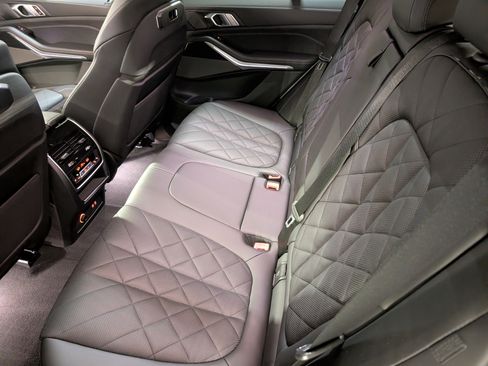 Used 2024 BMW X5 M60i w/ Climate Comfort Package image 21