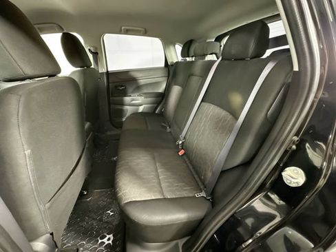 Used 2024 Mitsubishi Outlander Sport LE AWD/4WD image 24