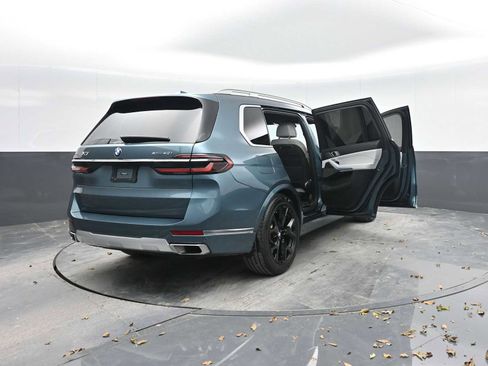 Used 2023 BMW X7 xDrive40i w/ Premium Package image 43