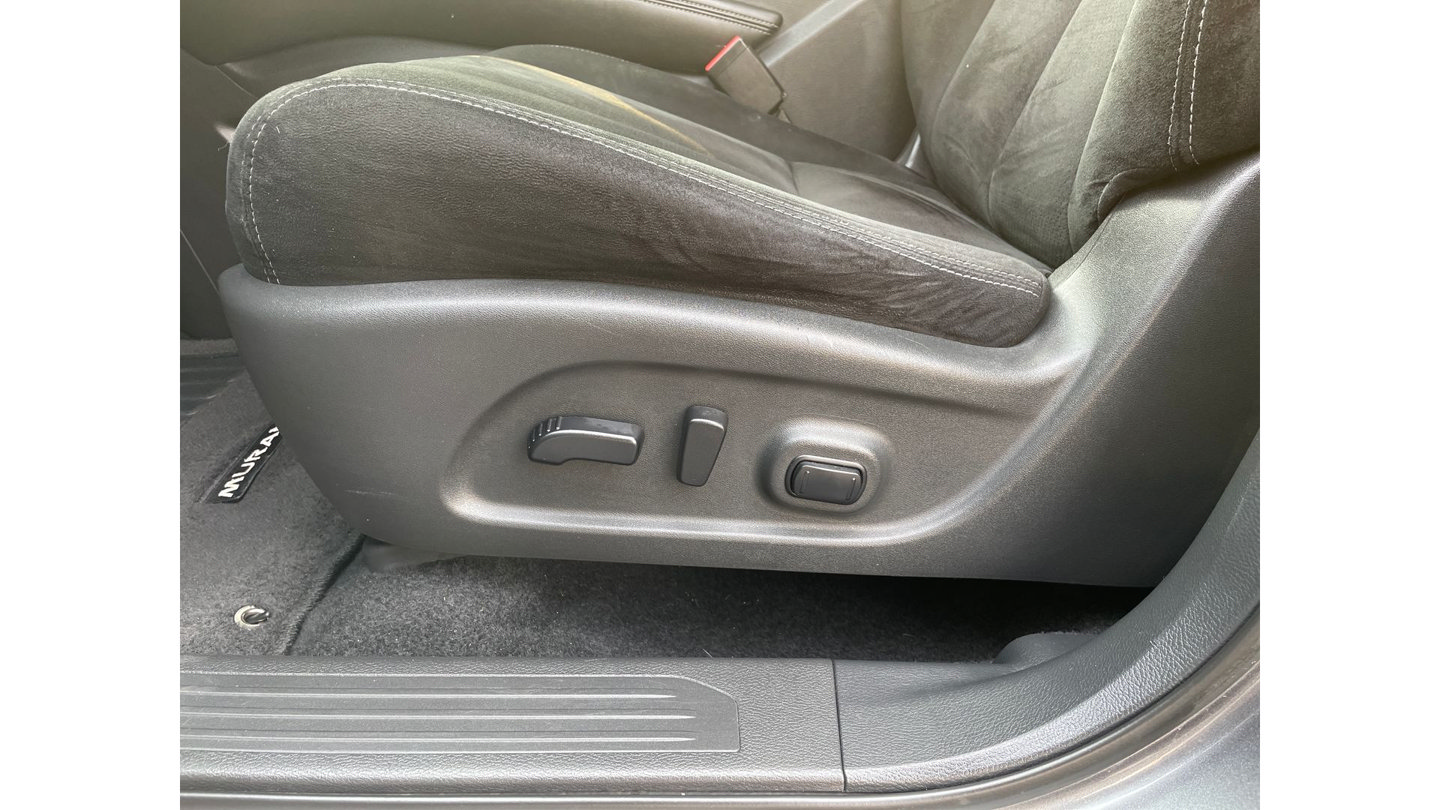Used 2019 Nissan Murano SV AWD/4WD image 14