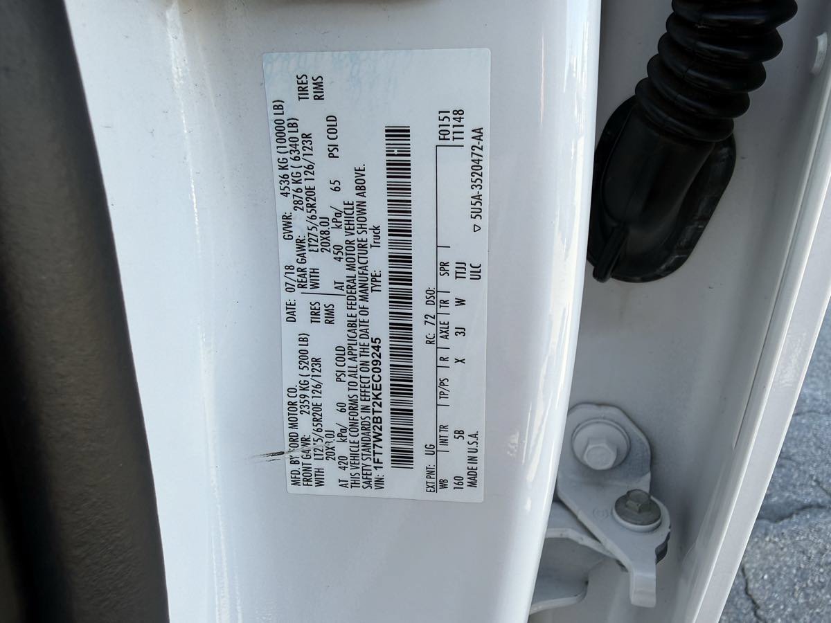 Used 2019 Ford F250 Lariat w/ Lariat Ultimate Package AWD/4WD image 26