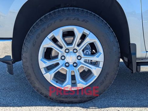 Used 2024 Chevrolet Silverado 1500 LTZ w/ Technology Package image 38