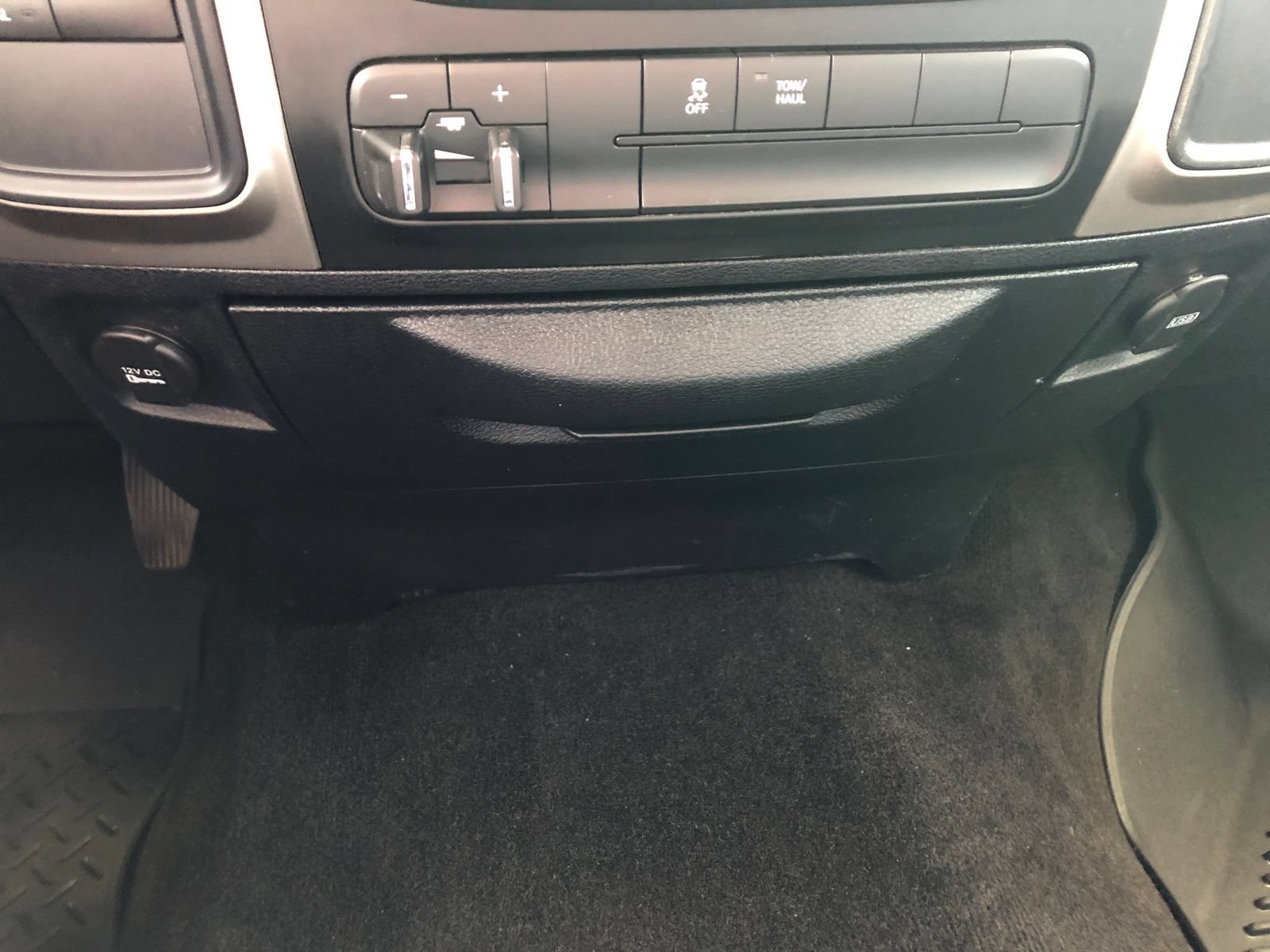 Used 2016 RAM 2500 SLT AWD/4WD image 24