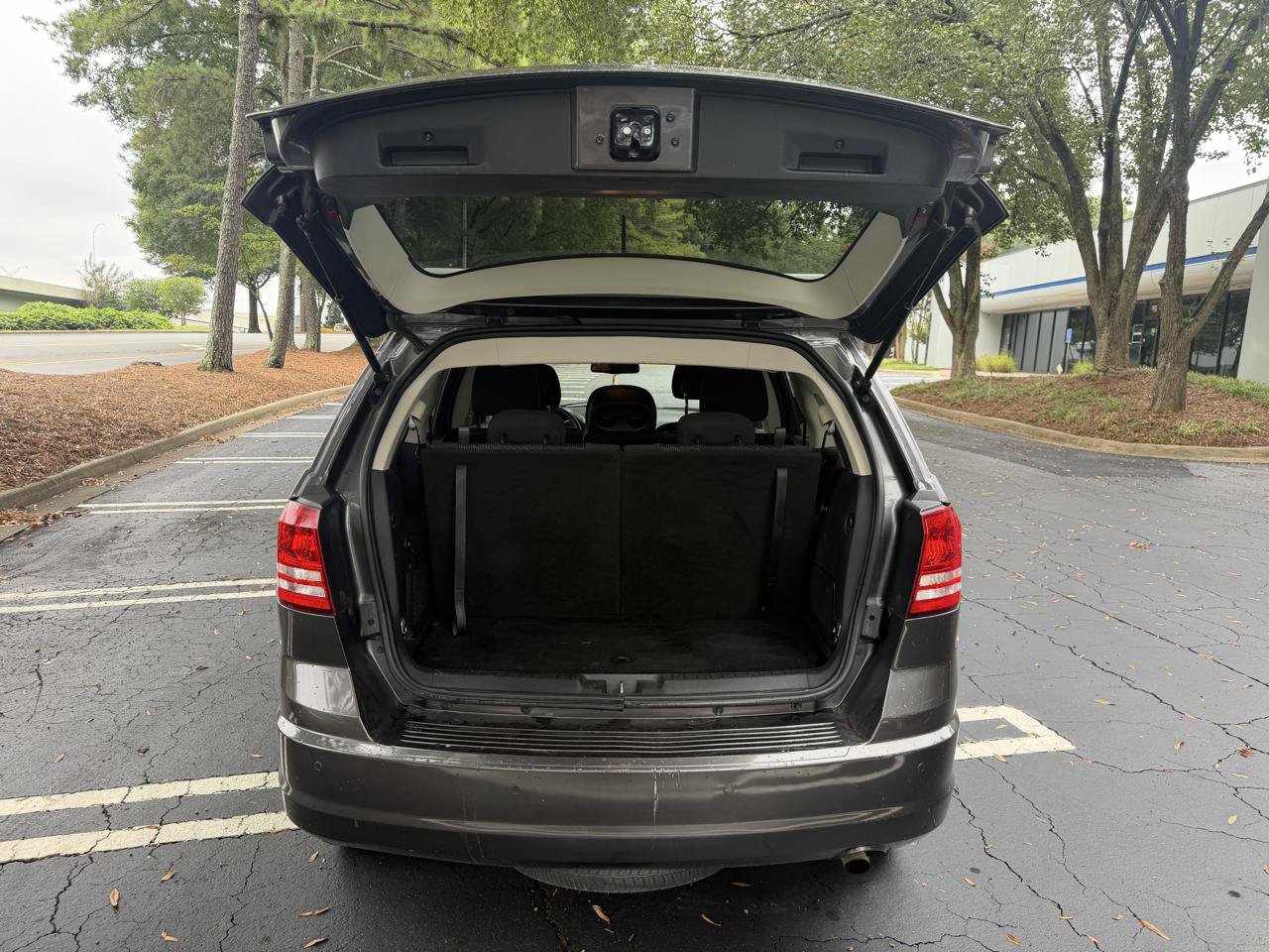 Used 2020 Dodge Journey SE w/ Blacktop Package FWD image 27