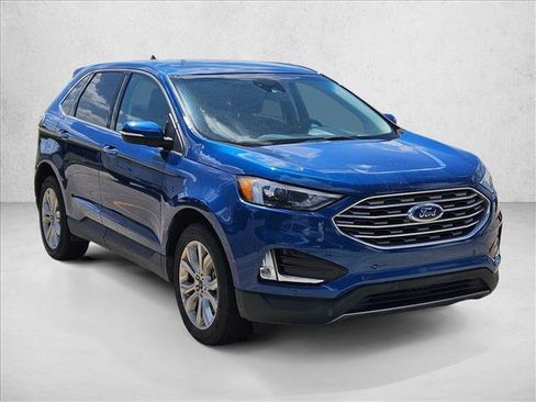 Used 2024 Ford Edge Titanium AWD/4WD image 3