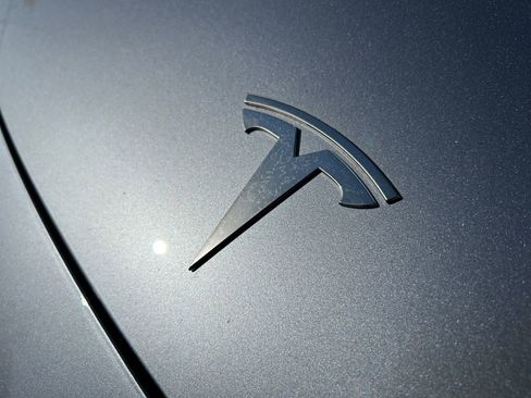 Used 2025 Tesla Model 3 Long Range RWD image 35