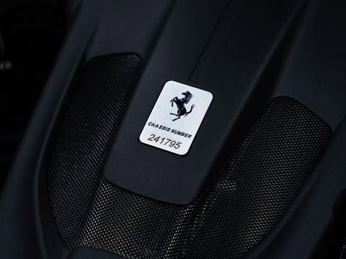 Used 2019 Ferrari Portofino image 44