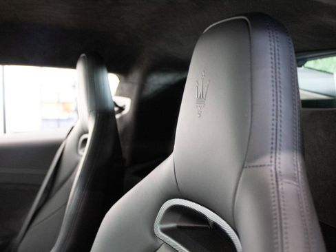 Used 2023 Maserati MC20 Coupe image 19
