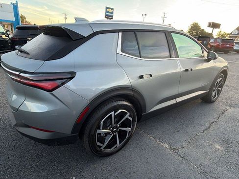 New 2026 Chevrolet Equinox EV LT FWD image 8