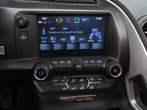 Used 2019 Chevrolet Corvette Z06 RWD image 18