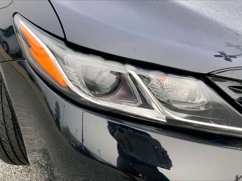 Used 2019 Toyota Camry LE image 24