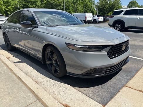 Used 2024 Honda Accord Sport image 5