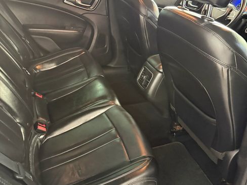 Used 2016 Chrysler 200 C w/ Premium Lighting Group image 11