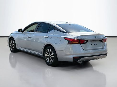 Used 2022 Nissan Altima 2.5 SV FWD image 8