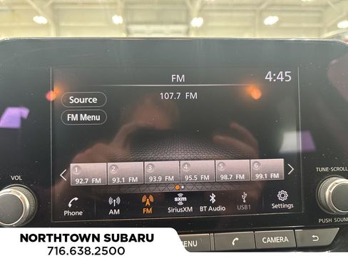 Used 2025 Nissan Pathfinder SV image 18