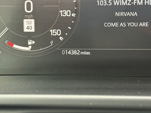 Certified 2025 Land Rover Defender 130 V8 image 38