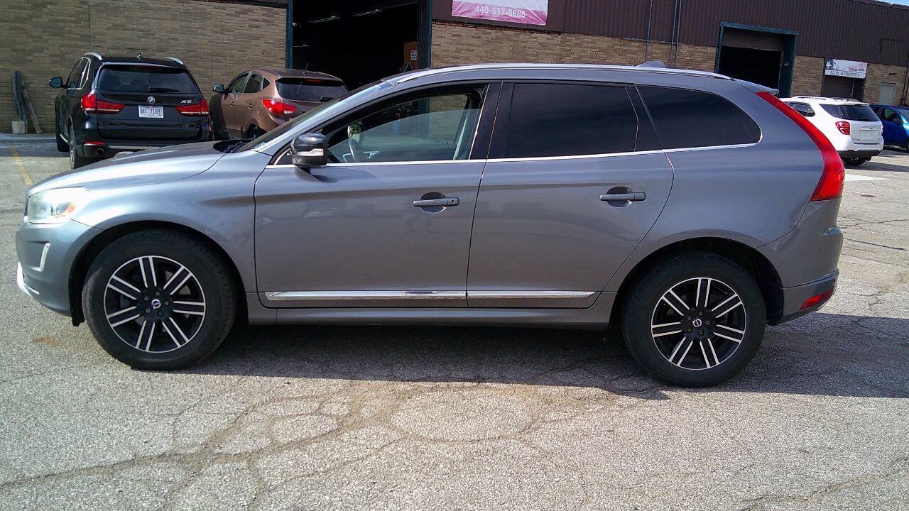 Used 2017 Volvo XC60 T5 Dynamic w/ Protection Package AWD/4WD image 8