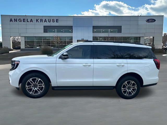 New 2026 Ford Expedition Active RWD image 4