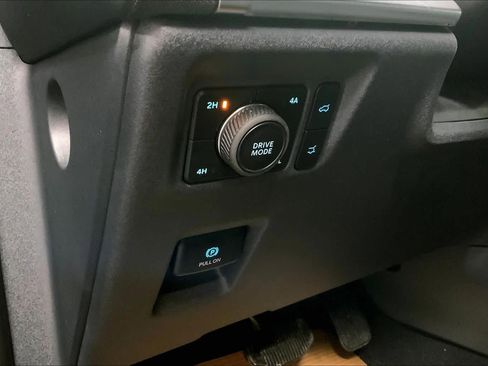 New 2026 Ford Expedition Platinum w/ Stealth Appearance Package AWD/4WD image 18