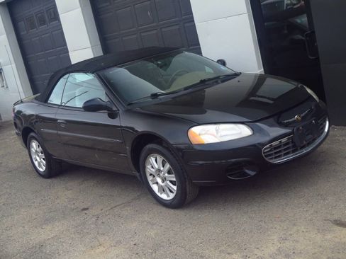 Used 2002 Chrysler Sebring GTC FWD image 20