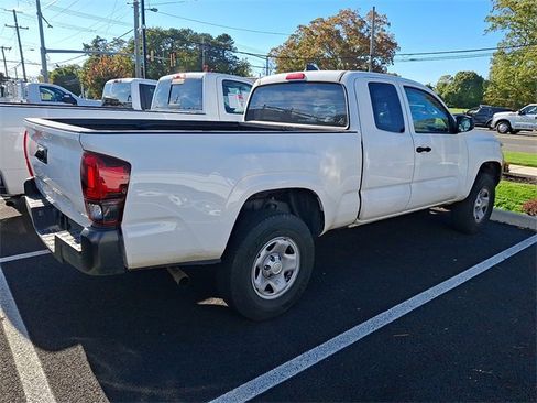 Used 2023 Toyota Tacoma SR image 8