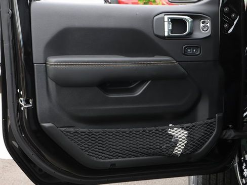 New 2024 Jeep Wrangler Sahara w/ Technology Group image 18