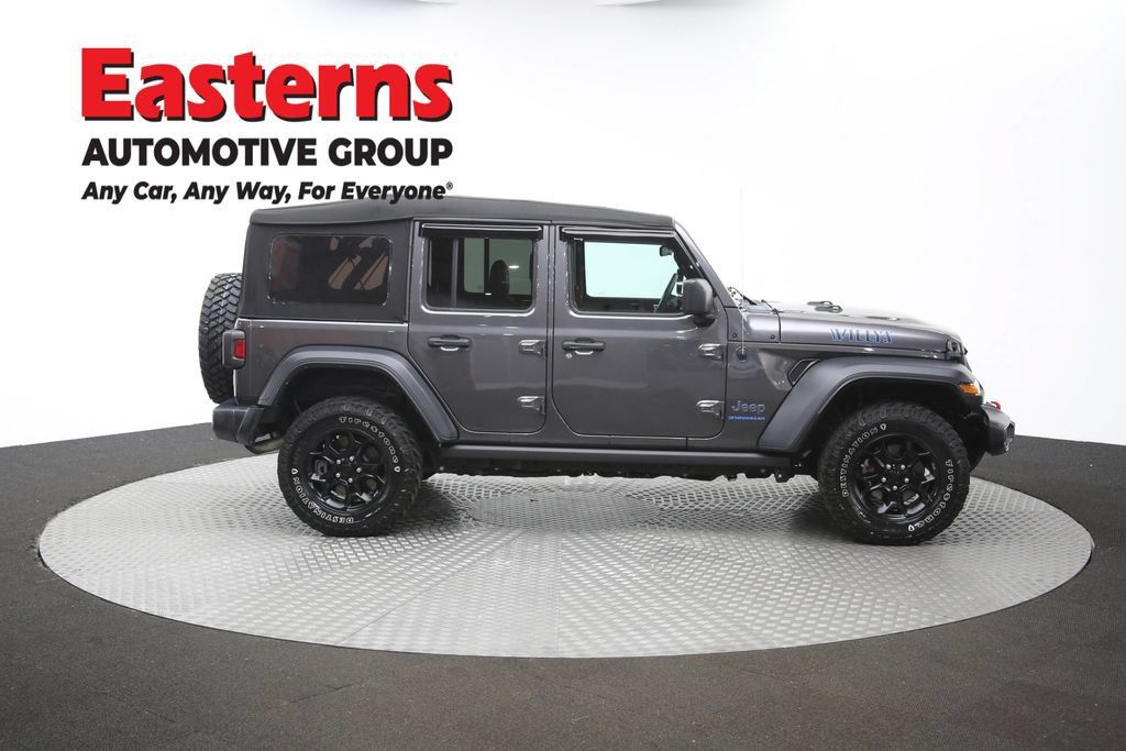 Used 2023 Jeep Wrangler Unlimited w/ Cold Weather Group AWD/4WD image 45