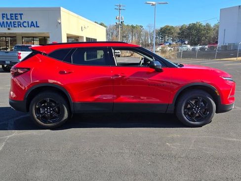 Used 2024 Chevrolet Blazer LT w/ Convenience Package image 2