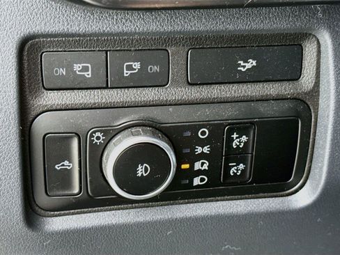 Used 2024 Ford F250 Lariat w/ Lariat Ultimate Package AWD/4WD image 11