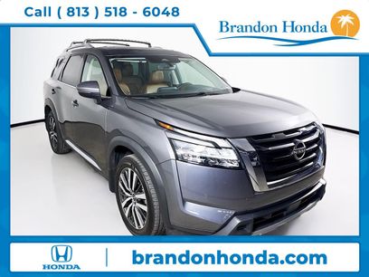 Used 2024 Nissan Pathfinder Platinum w/ Cargo Package