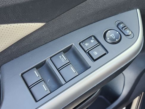 Used 2016 Honda CR-V Touring image 42